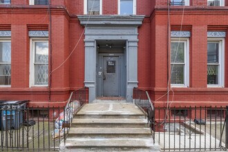 1050 Greene Ave in Brooklyn, NY - Building Photo - Building Photo