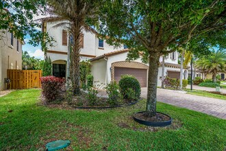 3817 Aspen Leaf Dr in Boynton Beach, FL - Building Photo - Building Photo