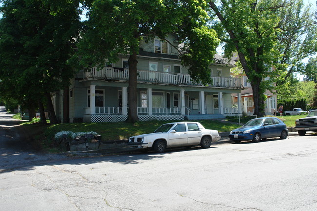 621 S Adams St in Spokane, WA - Foto de edificio - Building Photo