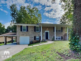 6880 Vesta Brook Dr in Morrow, GA - Building Photo