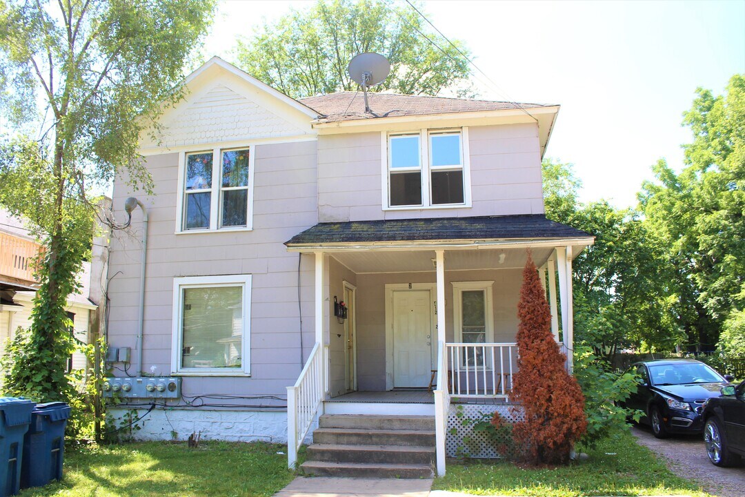 412 Parsons St in Kalamazoo, MI - Building Photo
