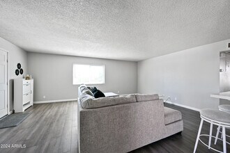 17009 E Calle Del Oro-Unit -D in Fountain Hills, AZ - Building Photo - Building Photo