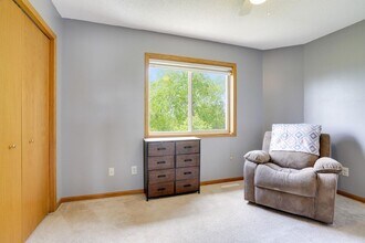 604 Bradbury Cir in Jordan, MN - Building Photo - Building Photo