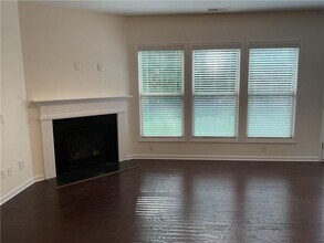 7305 Heritage Oak Ct in Cumming, GA - Building Photo - Building Photo