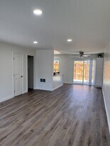 4901 Heil Ave in Huntington Beach, CA - Building Photo