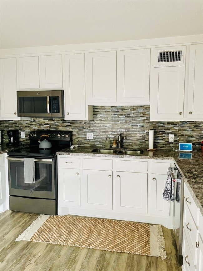 property at 4723 Aftonshire Dr