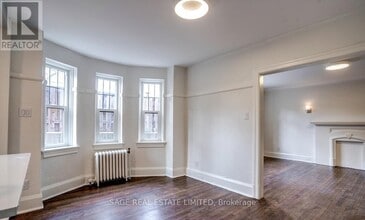 48 Lawton Blvd in Toronto, ON - Building Photo - Building Photo
