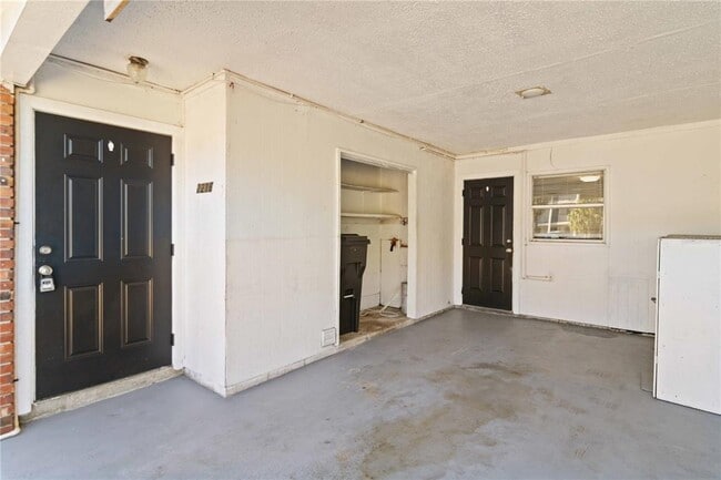 2216 Flamingo Blvd in Bradenton, FL - Building Photo - Building Photo