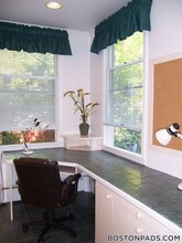 79 Harvey St, Unit 2 in Cambridge, MA - Building Photo - Building Photo