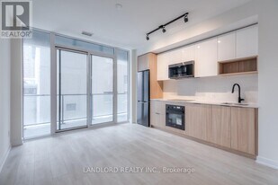 5 Defries St in Toronto, ON - Building Photo