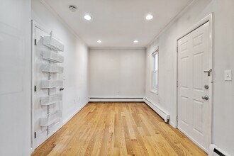 7 Burrill Pl in Boston, MA - Building Photo - Building Photo