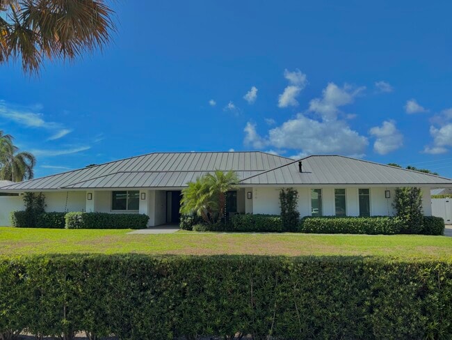 936 SW 38th Ct in Boynton Beach, FL - Building Photo - Building Photo