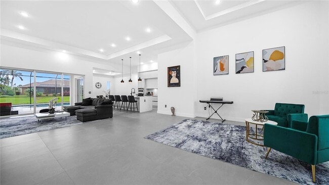 230 W Pine Valley Ln, Unit 4732C1 in Rotonda West, FL - Foto de edificio - Building Photo