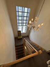 6331 W Devon Ave, Unit 2R in Chicago, IL - Building Photo - Building Photo