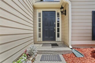 2812 Vintage Wood Way in Kennesaw, GA - Building Photo - Building Photo