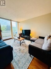 20 Edgecliff Golfway in Toronto, ON - Building Photo - Building Photo