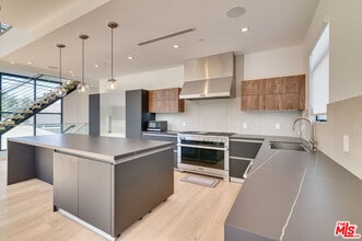 11347 Mississippi Ave in Los Angeles, CA - Building Photo - Building Photo