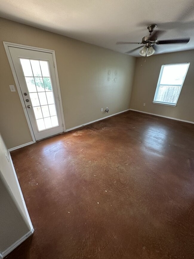 808 Carla Kay Dr in Belton, TX - Building Photo - Building Photo