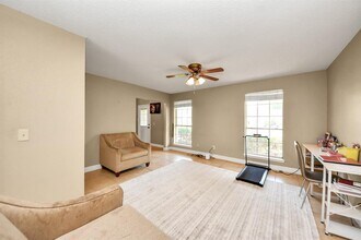4526 Texas Trail in Sugar Land, TX - Building Photo - Building Photo