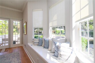 453 8th Ave S in Naples, FL - Building Photo - Building Photo