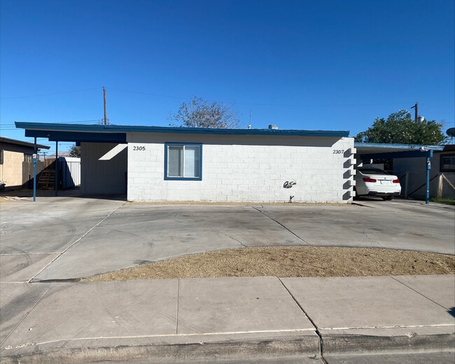 property at 2307 Pardee Pl