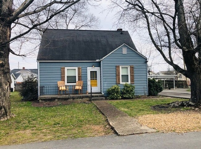 property at 2070 Jordan Ave NW