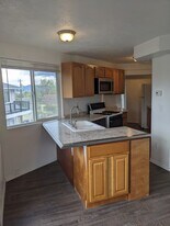 3118 E MARIETTA AVE APT 2 in Spokane, WA - Building Photo