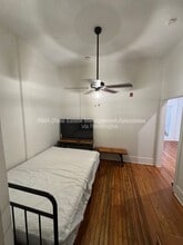 215 Main St in Barnesville, GA - Foto de edificio - Building Photo