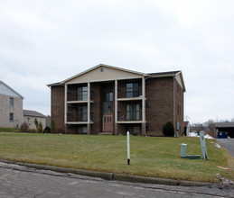 38 Carter Cir in Youngstown, OH - Building Photo - Building Photo