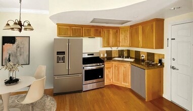 Klever Apartments in North Hollywood, CA - Building Photo - Building Photo