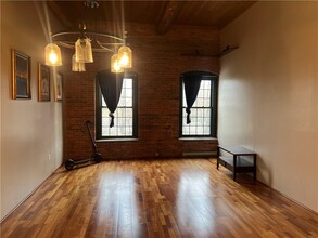 300 Front St in Pawtucket, RI - Building Photo - Building Photo