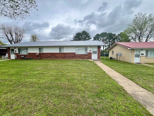 property at 203 W Link Ave