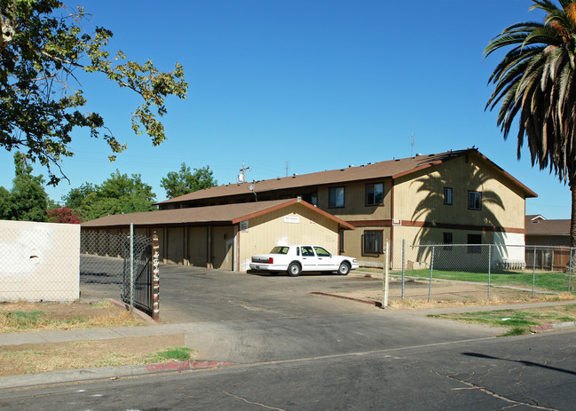 534 S Dearing Ave in Fresno, CA - Building Photo - Building Photo