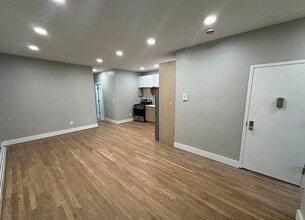 818 Macdonough St, Unit 3 in Brooklyn, NY - Foto de edificio - Building Photo