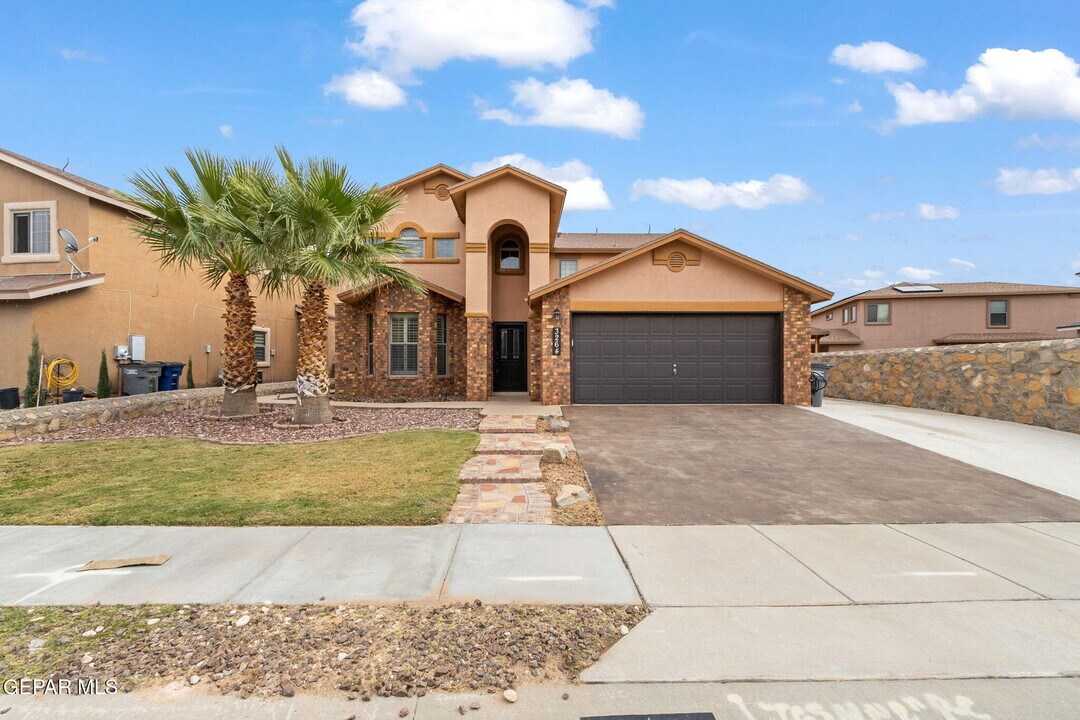 3264 Sunset Point Dr in El Paso, TX - Building Photo