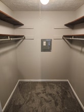 201 Rose Ln St SE in North Canton, OH - Building Photo - Building Photo