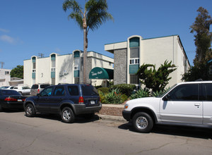 1156 Hornblend St in San Diego, CA - Building Photo - Building Photo