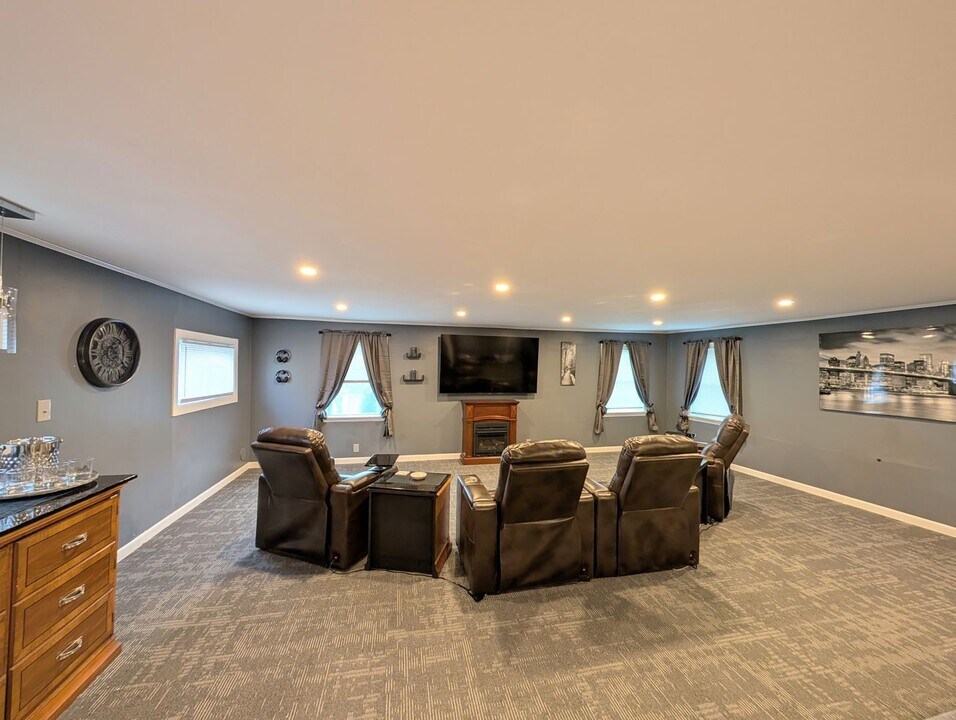 15-17 Perkins St in Bangor, ME - Building Photo