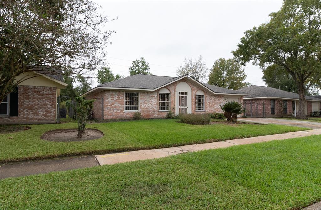 8418 Rinn St in Houston, TX - Building Photo