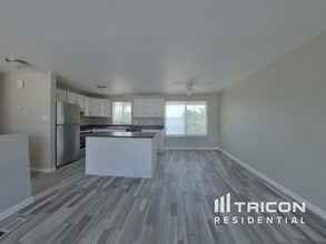 255 Lenwood Dr in Sparks, NV - Building Photo - Building Photo