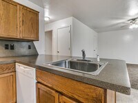 420 W Daws St photo'