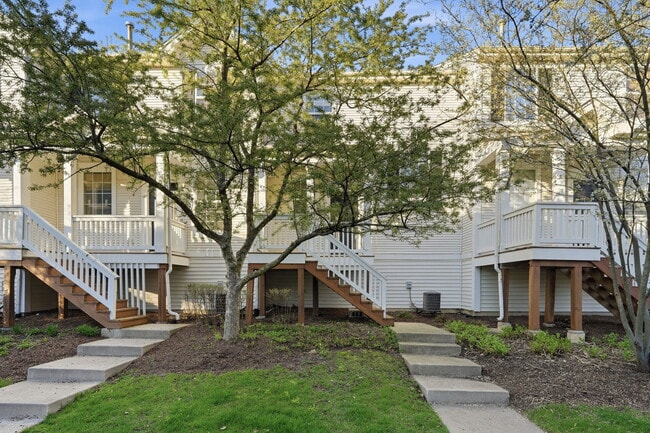 property at 1472 Cambria Dr