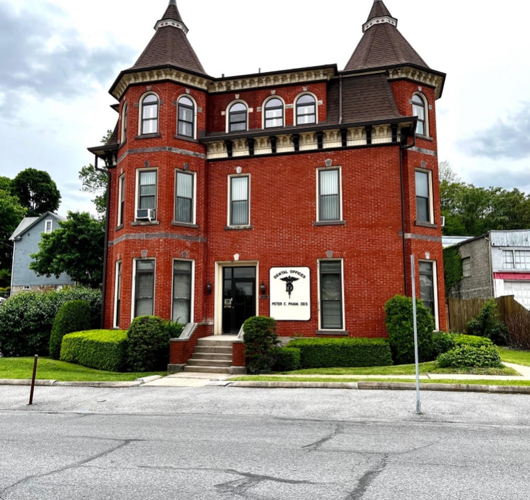 1409 13th St in Altoona, PA - Building Photo