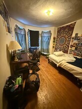 71 S Huntington Ave, Unit 3 in Boston, MA - Foto de edificio - Building Photo