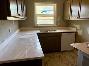 1297 Dogwood Dr in Memphis, TN - Building Photo - Building Photo