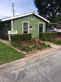 Building Photo - Kingswood Apartments in Orlando, Florida