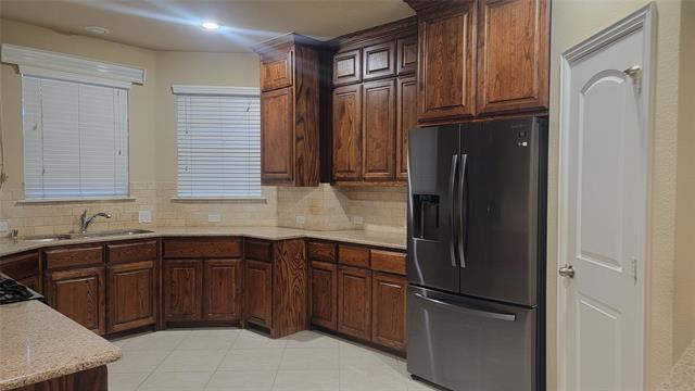 1020 Paradise Cove in Carrollton, TX - Building Photo - Building Photo