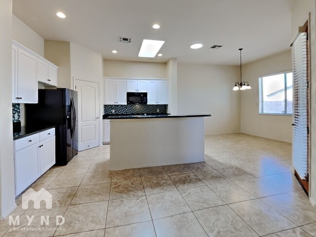 10477 S Cutting Horse Dr in Vail, AZ - Building Photo - Building Photo