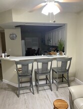 7505 Silver Trumpet Ln, Unit #102 in Naples, FL - Foto de edificio - Building Photo