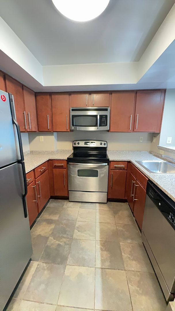 1735 Lake Ave-Unit -#307 in Knoxville, TN - Building Photo - Building Photo